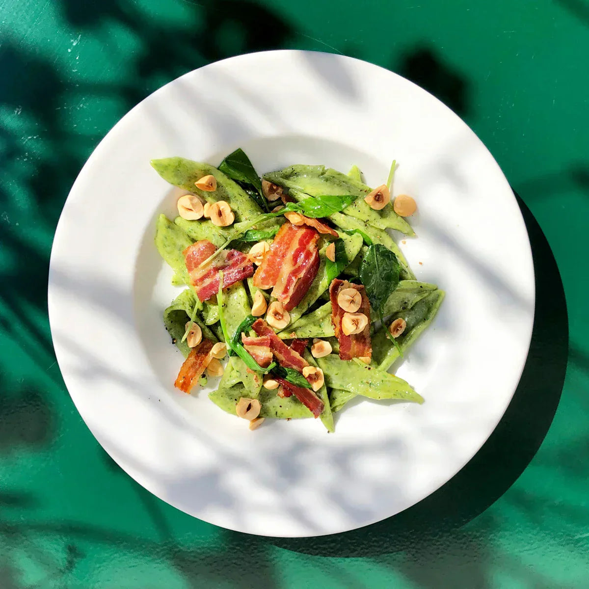 Foglie d’aglio orsino – Speck, Haselnüsse, Zitrone
