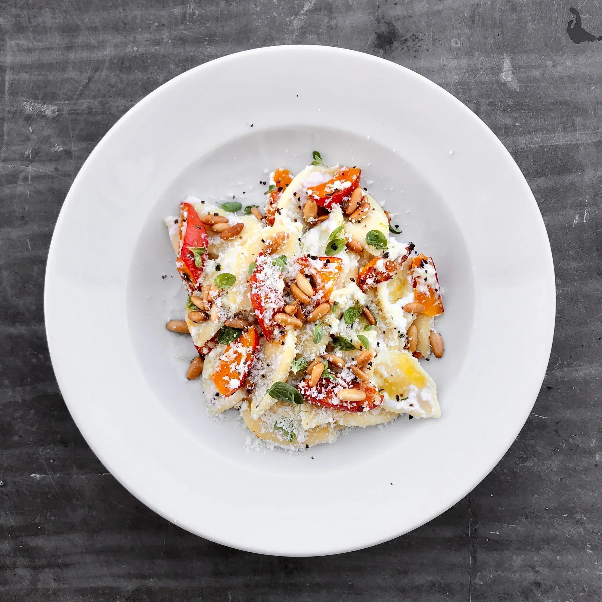 Foglie d’ulivo – Kürbis, Ricotta, Pinienkerne, Majoran